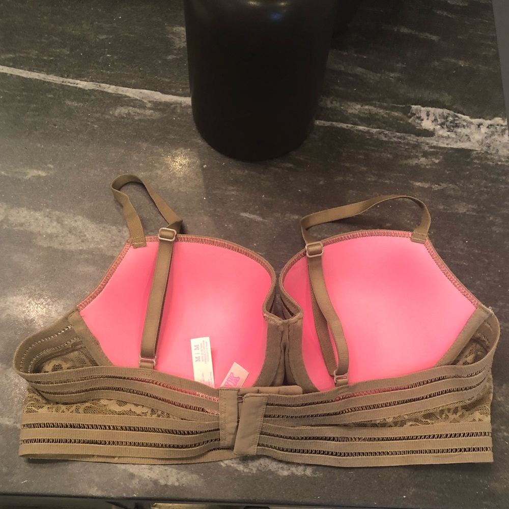 Pink Victoria’s Secret - Picture 4 of 6